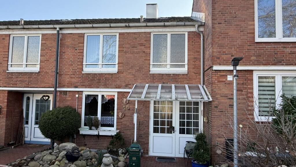 Reihenmittelhaus zum Kauf 395.000 € 4 Zimmer 110 m² 239 m² Grundstück Lurup Hamburg 22547