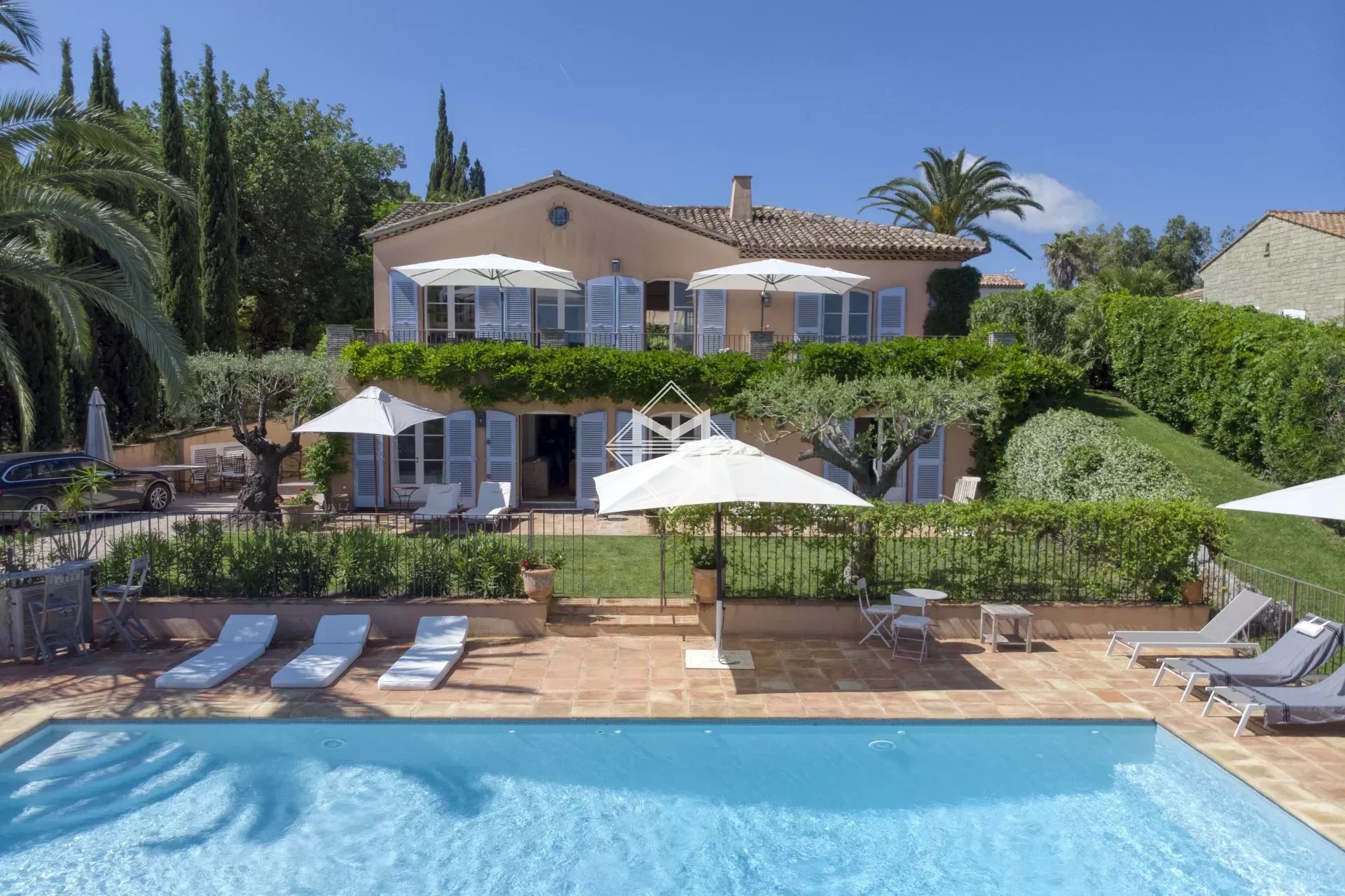 Villa zur Miete provisionsfrei 108.000 € 300 m²<br/>Wohnfläche 1.980 m²<br/>Grundstück Zone Est Diffuse Saint-Tropez 83990