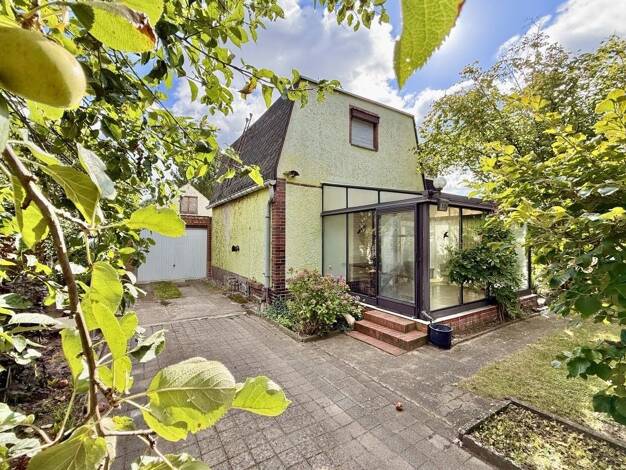 Einfamilienhaus zum Kauf 295.000 € 2 Zimmer 75,4 m² 668 m² Grundstück Oranienburg 16515