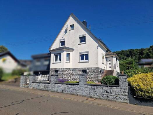 Einfamilienhaus zum Kauf 135.000 € 5 Zimmer 123 m² 575 m² Grundstück Hardt 56472