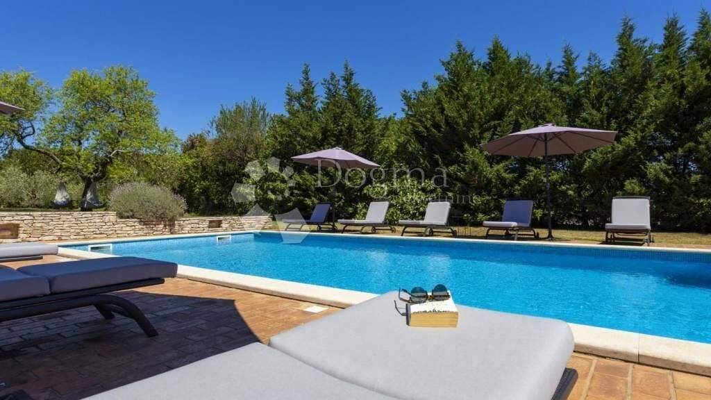 Haus zum Kauf 2.500.000 € 9 Zimmer 452 m² Krnica, Rakalj