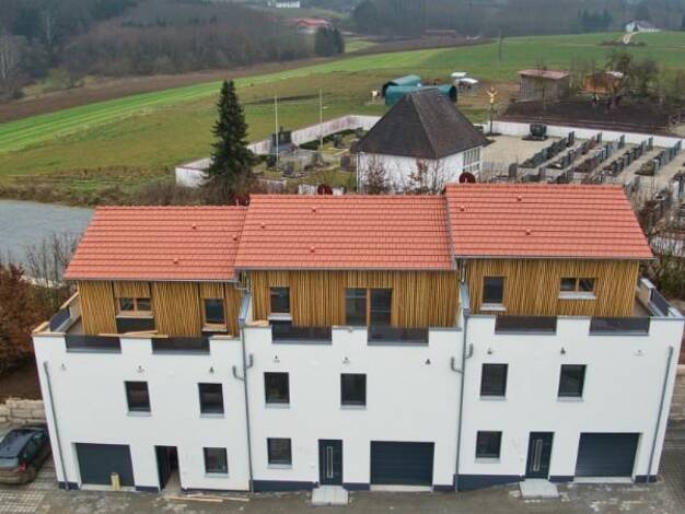 Reihenendhaus zur Miete 1.180 € 3 Zimmer 125 m² 291 m² Grundstück frei ab 01.01.2026 Leiblfinger Str. 16 c Schwimmbach Leiblfing 94339