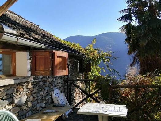 Haus zum Kauf 170.000 € 3 Zimmer 100 m² 7.000 m² Grundstück Valle Cannobina 28825