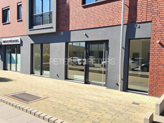 Ladenfläche zur Miete provisionsfrei 1.434 € 71,7 m² Verkaufsfläche Langenhorner Chaussee 670 Langenhorn Hamburg 22419