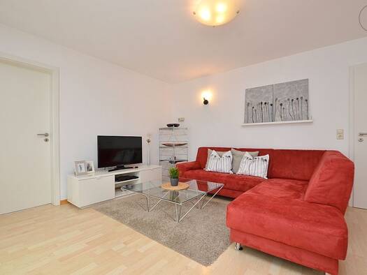 Wohnung zur Miete Wohnen auf Zeit 990 € 2 Zimmer 45 m² frei ab 01.12.2025 Höchberg 97204