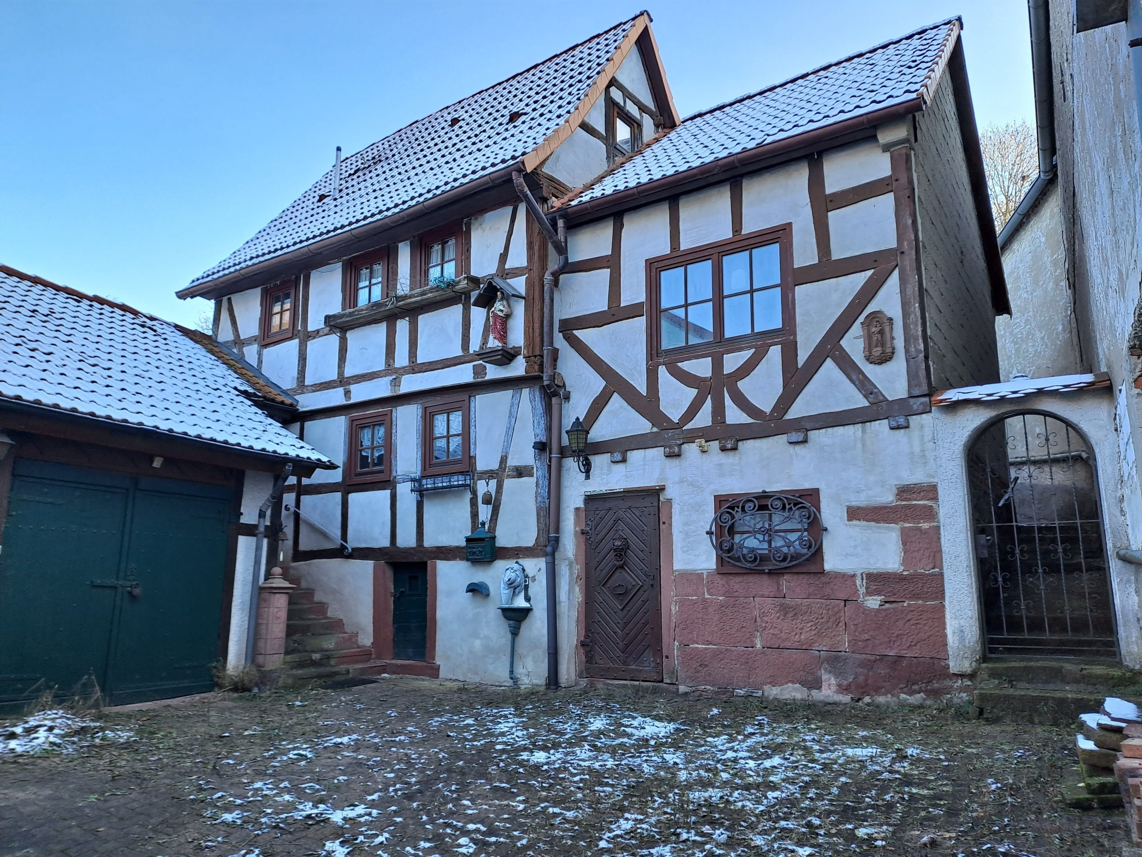 Einfamilienhaus zum Kauf 60.000 € 4 Zimmer 72,6 m²<br/>Wohnfläche 473 m²<br/>Grundstück ab sofort<br/>Verfügbarkeit Gerichtstetter Straße 4 Altheim Walldürn 74731