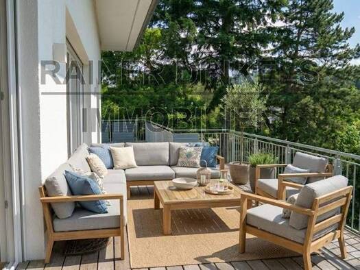 Penthouse zur Miete 4.250 € 3,5 Zimmer 222 m² 3 Geschosse frei ab 01.04.2026 Lokstedt Hamburg 22529