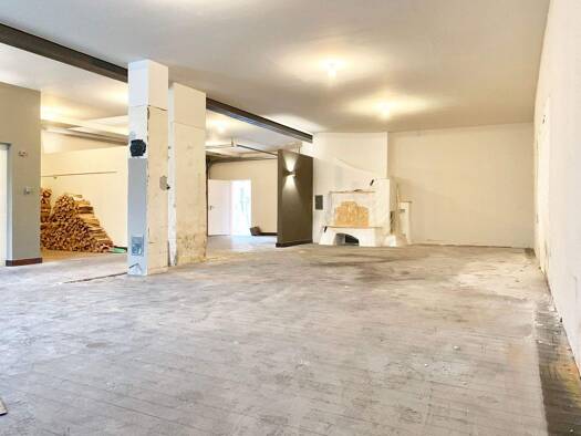 Halle/Industriefläche zur Miete 5 € 10.000 m² Lagerfläche teilbar von 500 m² bis 2.000 m² Langenzenn 90579