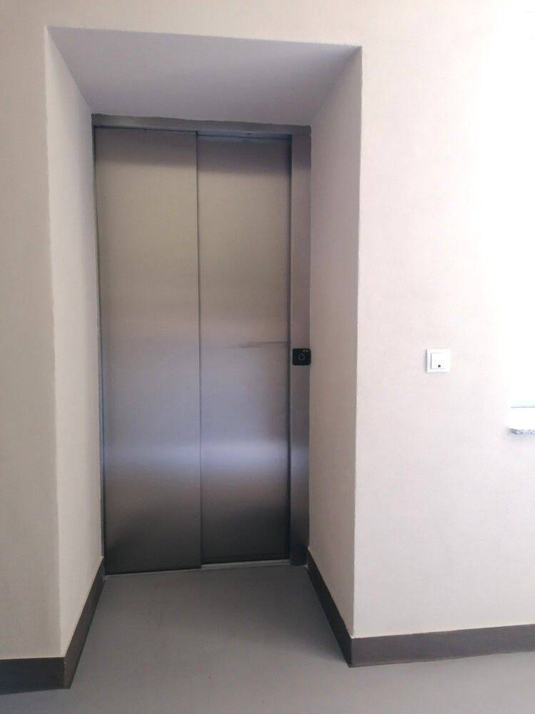 !! Voll möblierte Wohnung mit EBK, Aufzug, Balkon und PKW-Stellplatz !! – Chemnitz – Vorschaubild 13