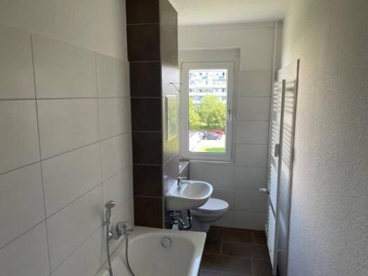 Wohnung zur Miete nur mit Wohnberechtigungsschein 394 € 3 Zimmer 65,8 m² 3. Geschoss frei ab 01.11.2026 Schöninger Straße 5 Oschersleben Oschersleben 39387