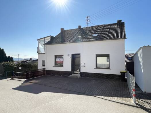 Einfamilienhaus zum Kauf 129.000 € 7 Zimmer 133 m² 366 m² Grundstück Schmelz Schmelz / Außen 66839