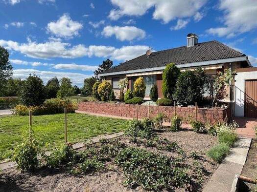 Bungalow zum Kauf 465.000 € 4,5 Zimmer 109 m² 518 m² Grundstück Forst 76694