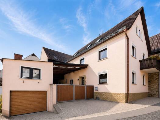 Einfamilienhaus zum Kauf 229.000 € 8 Zimmer 194 m² 342 m² Grundstück frei ab sofort Humprechtshausen Riedbach 97519