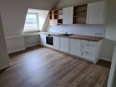 Wohnung zur Miete 800 € 3 Zimmer 95,5 m² Dachgeschoss, 3. Geschoss frei ab sofort Uelzen Uelzen 29525