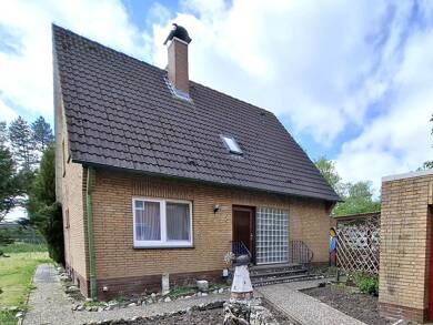 Haus zum Kauf 154.000 € 5 Zimmer 102 m² 828 m² Grundstück Brake Brake 26919