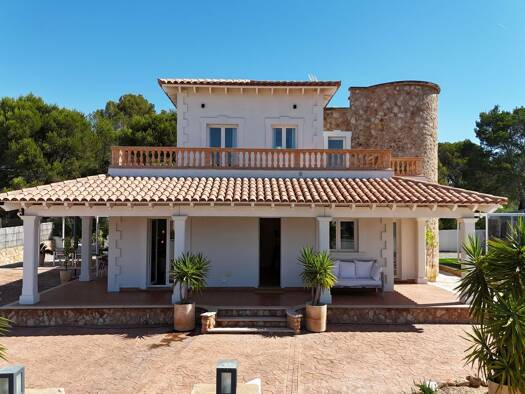 Villa zum Kauf 1.270.000 € 4 Zimmer 156 m² 826 m² Grundstück Cala 07639