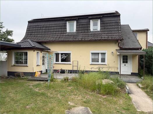 Mehrfamilienhaus zum Kauf 265.000 € 4 Zimmer 120 m² 694 m² Grundstück Goethestraße 69 Rehfelde Rehfelde Rehfelde 15345