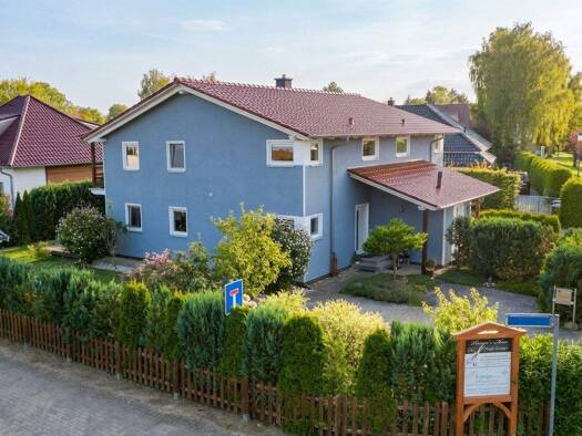 Doppelhaushälfte zum Kauf 299.000 € 4 Zimmer 130 m² 350 m² Grundstück Rambin 18573