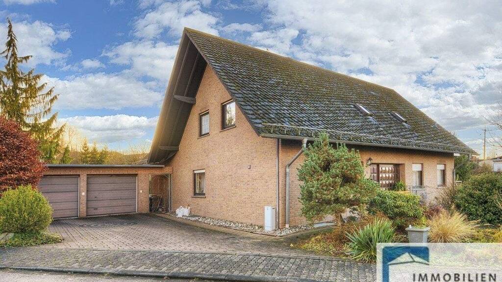 Mehrfamilienhaus zum Kauf 359.000 € 9 Zimmer 220 m² 761 m² Grundstück Wissen 57537