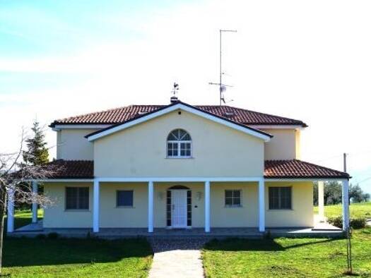 Einfamilienhaus zum Kauf 630.000 € 7 Zimmer 500 m² 22.000 m² Grundstück Pescara 65121