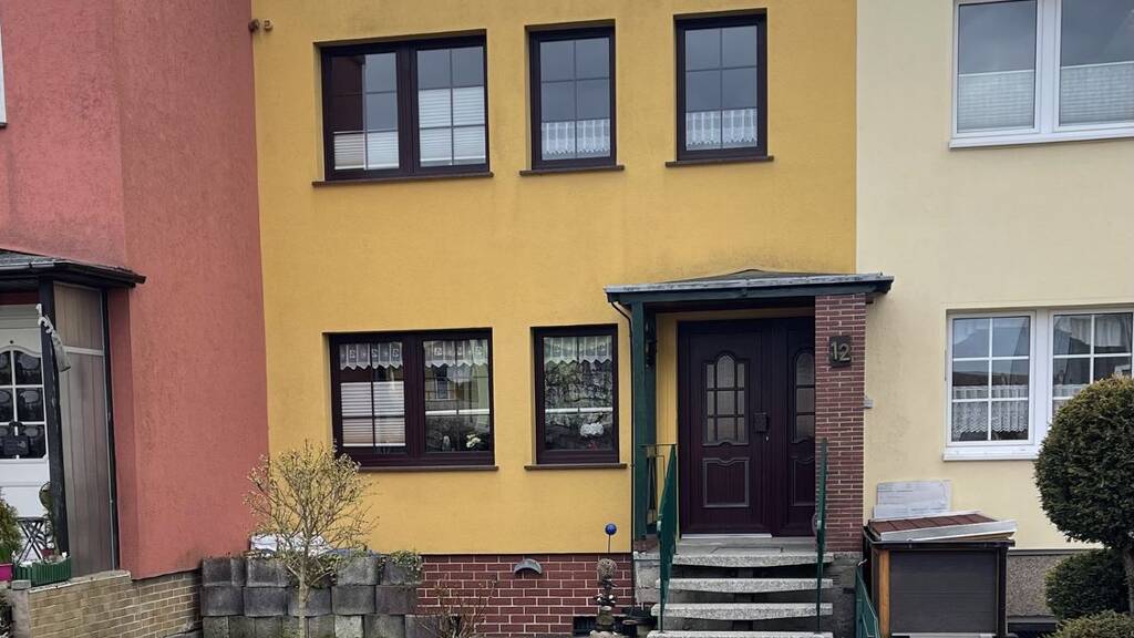 Reihenmittelhaus zum Kauf 235.000 € 4 Zimmer 100 m² 194 m² Grundstück frei ab 01.06.2026 Finkenweg 12 Wolgast 17438