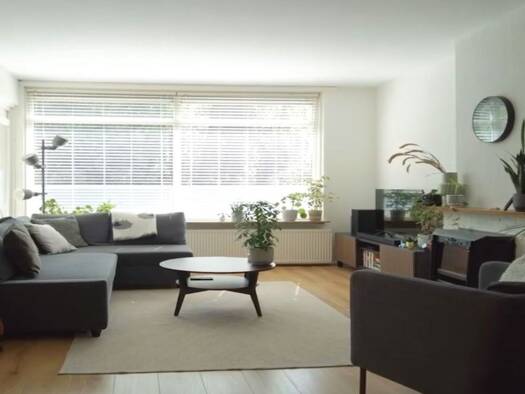 Wohnung zur Miete 750 € 1 Zimmer 21 m² Geschoss 2/6 frei ab sofort Mitte Stuttgart 70173