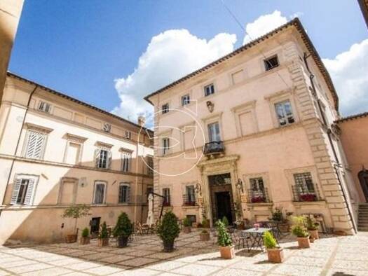 Gastronomie/Hotel zum Kauf Trevi