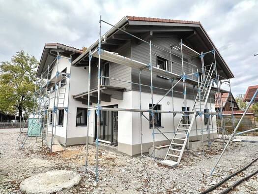 Doppelhaushälfte zum Kauf - Erstbezug 965.000 € 4 Zimmer 129,7 m² 270,4 m² Grundstück Benediktbeuern 83671