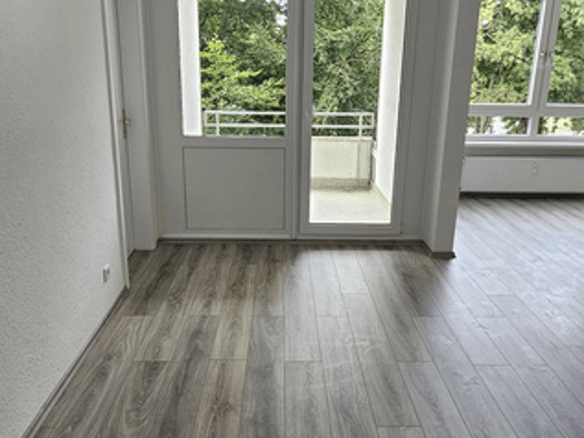 Wohnung zur Miete 699 € 4 Zimmer 80,2 m² 1. Geschoss Spinozastr. 4 Freisenbruch Stadtbezirk VII 45279