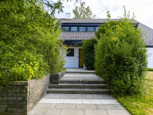 Villa zum Kauf 7 Zimmer 292 m² 1.913 m² Grundstück frei ab 01.01.2027 Puchschlagen Schwabhausen 85247