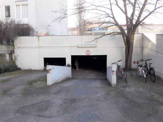 Außenstellplatz zur Miete provisionsfrei 100 € Schudomastr. 25 Neukölln Berlin 12055