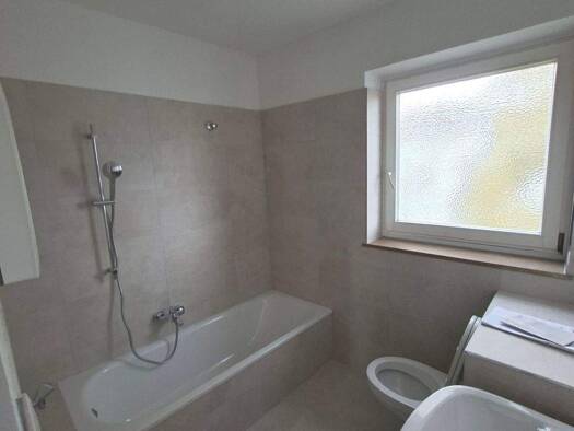 Wohnung zur Miete 685 € 3 Zimmer 65,5 m² 2. Geschoss frei ab 16.04.2026 Philippstraße 6 Amberg 92224