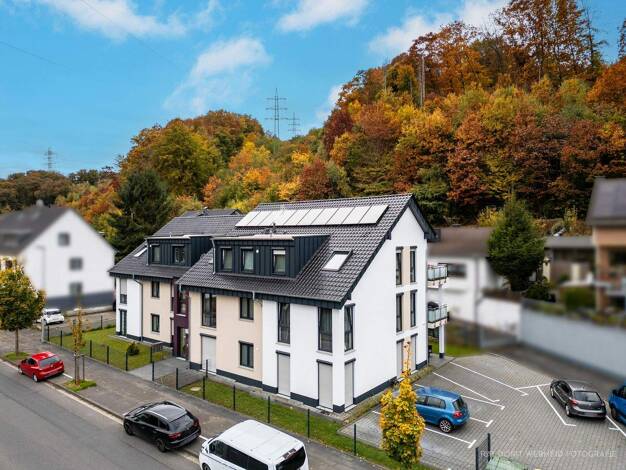 Mehrfamilienhaus zum Kauf als Kapitalanlage geeignet 1.900.000 € 23 Zimmer 903,5 m² 964 m² Grundstück Eitorf 53783