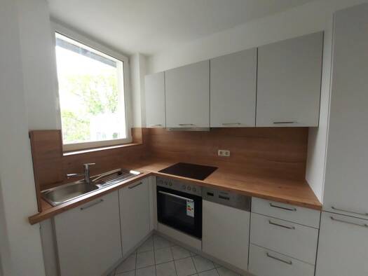 Wohnung zur Miete 590 € 3 Zimmer 83 m² Kurt-Keicher-Straße 1 Innenstadt Gera 07545