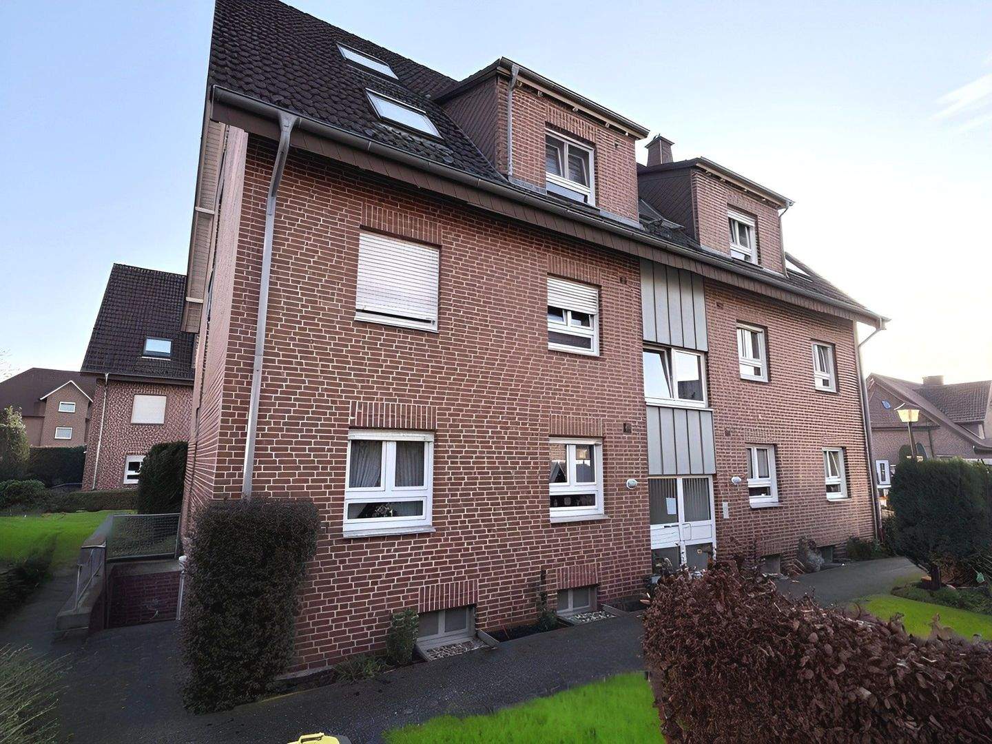 Immobilie in Selm - Gepflegtes 6-Parteienhaus in zentraler Lage von Selm - Bild 3