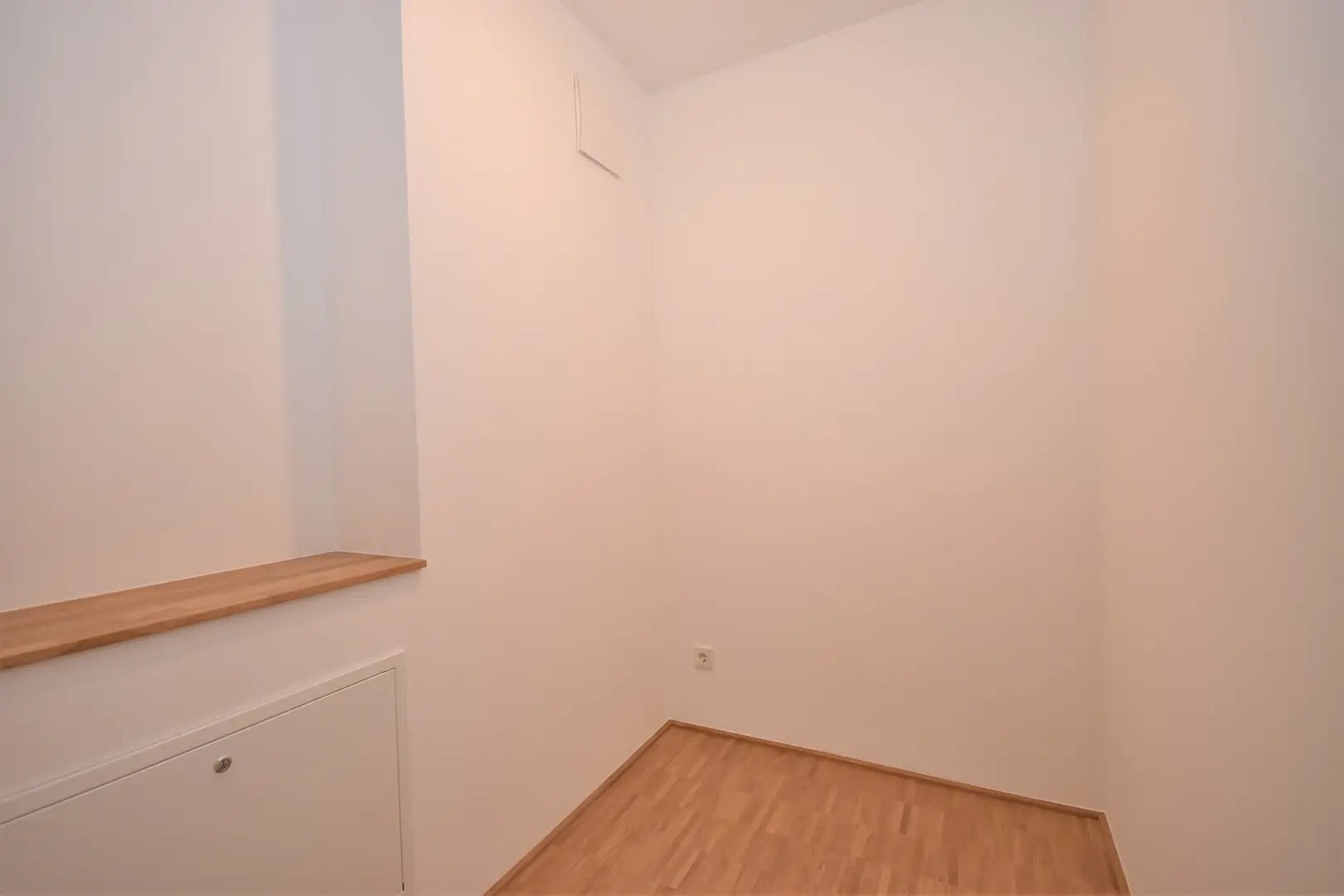 Wohnung zum Kauf provisionsfrei 258.000 € 4 Zimmer 159 m²<br/>Wohnfläche ab sofort<br/>Verfügbarkeit Václav-Havel-Platz Neu-Endenich Bonn 53121