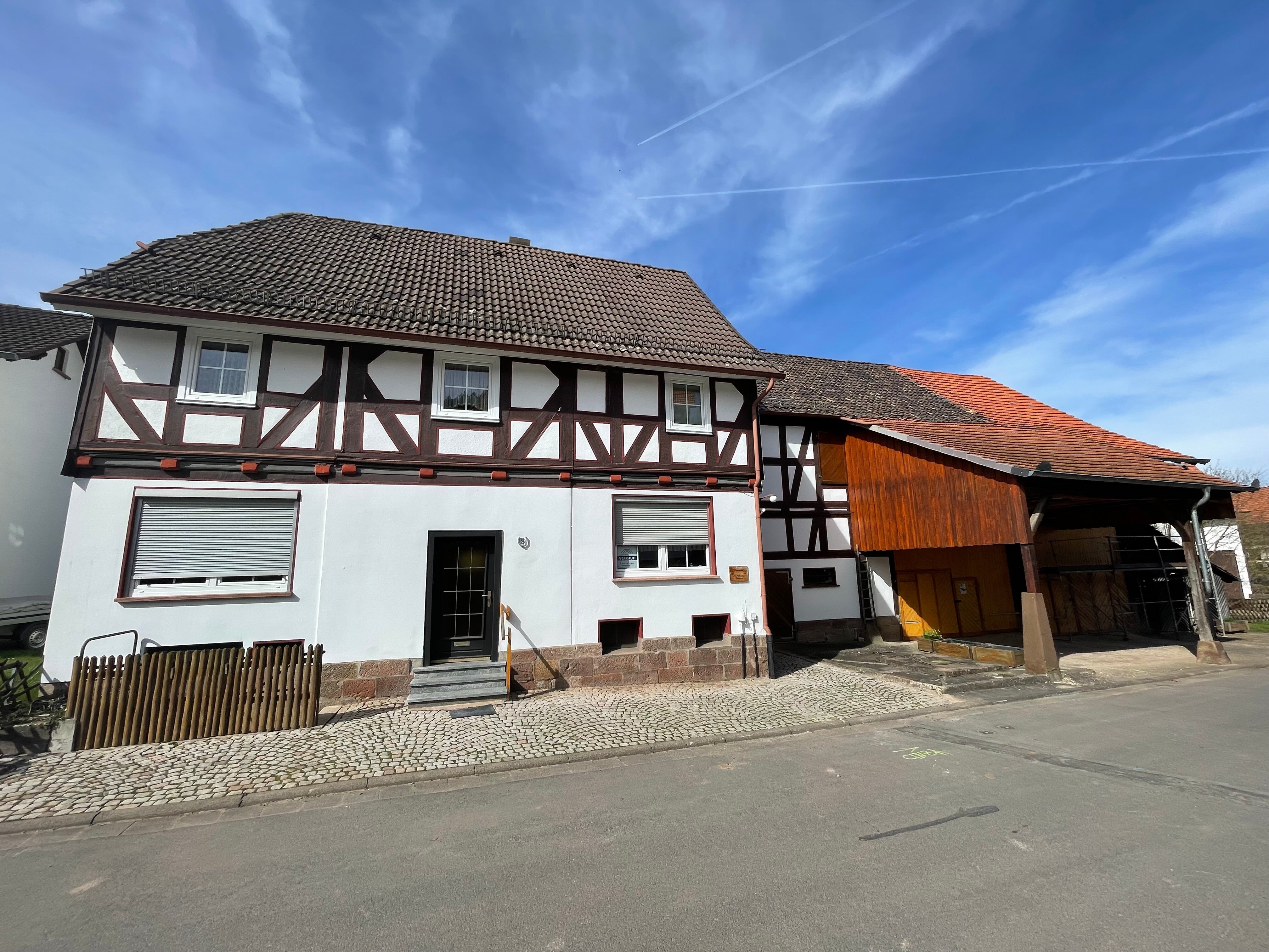 Einfamilienhaus zum Kauf 145.000 € 6 Zimmer 130 m²<br/>Wohnfläche 444 m²<br/>Grundstück Obere Bachstraße 8 Roßbach Witzenhausen 37216