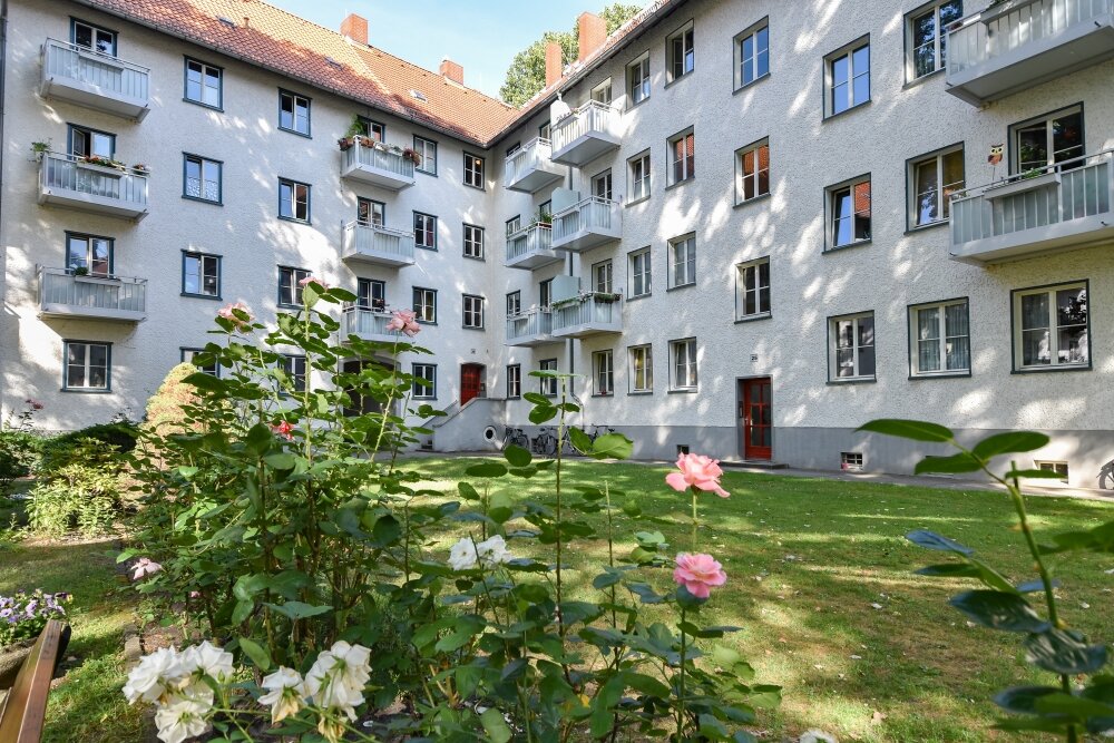 Wohnung zum Kauf provisionsfrei 225.000 € 1 Zimmer 36,2 m²<br/>Wohnfläche EG<br/>Geschoss Greifswalder Straße 62 Prenzlauer Berg Berlin 10407