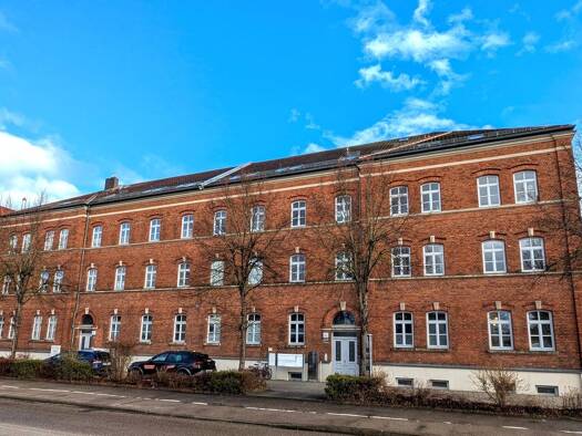 Büro zum Kauf 349.000 € 4 Zimmer 80,6 m² Bürofläche Ingolstadt Ingolstadt 85055