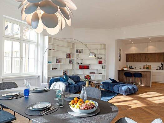 Wohnung zur Miete 4.350 € 2,5 Zimmer 96 m² 4. Geschoss frei ab 15.03.2026 Altstadt-Lehel München 80538