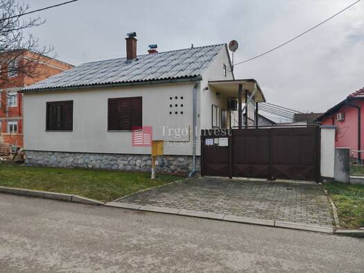 Einfamilienhaus zum Kauf 85.000 € 3 Zimmer 63 m² Kolonija, Slavonski Brod Slavonski Brod 35000