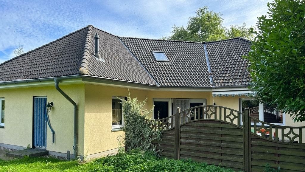 Einfamilienhaus zum Kauf 415.000 € 6 Zimmer 165 m²<br/>Wohnfläche 1.782 m²<br/>Grundstück Daskow Ahrenshagen-Daskow 18320