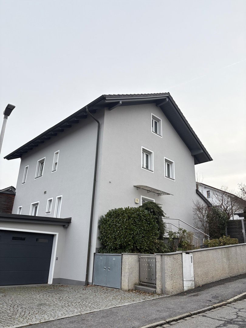 Einfamilienhaus zum Kauf provisionsfrei 720.000 € 6 Zimmer 190 m²<br/>Wohnfläche 626 m²<br/>Grundstück 01.05.2025<br/>Verfügbarkeit Deggendorf Deggendorf 94469