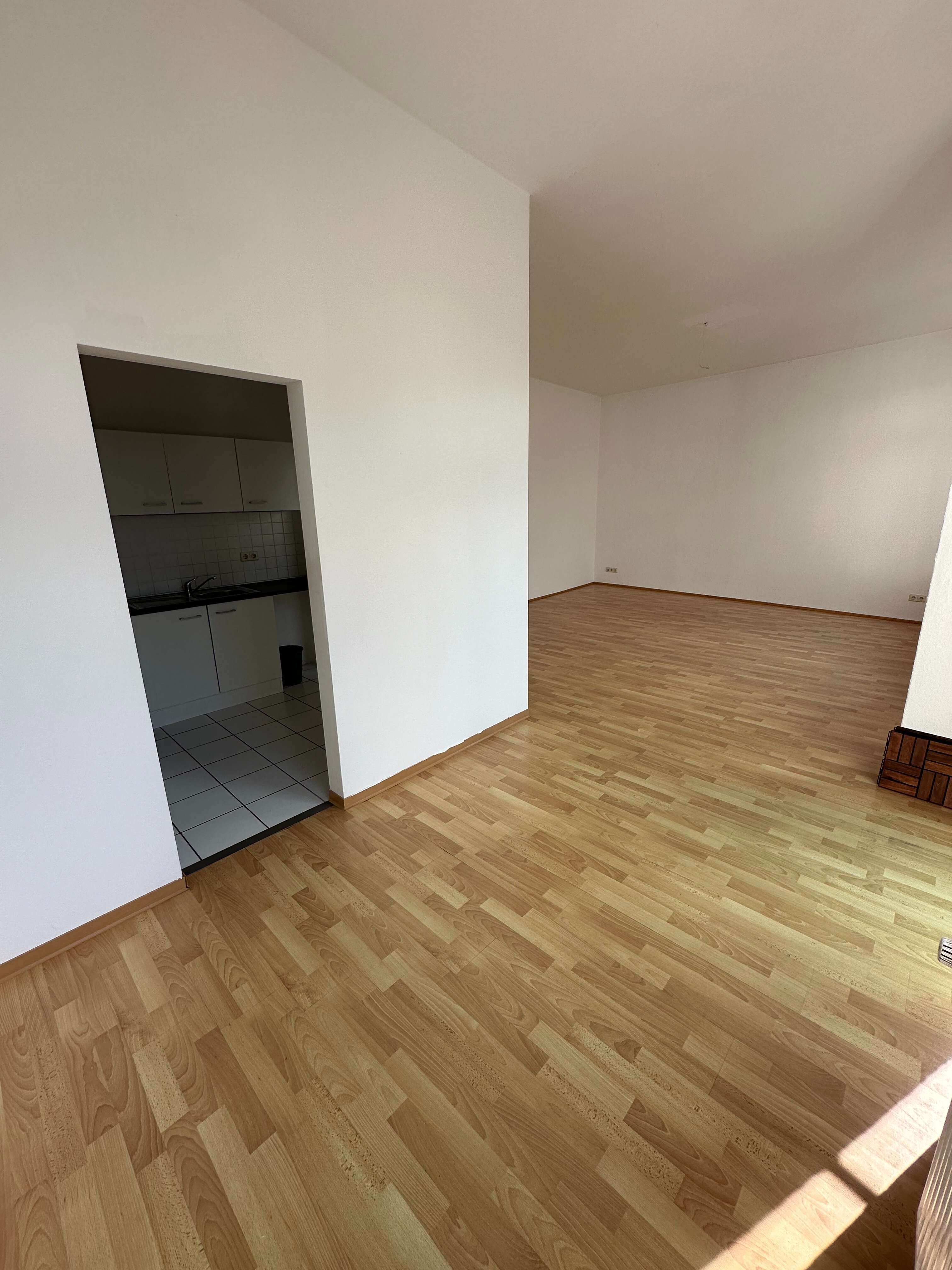 Wohnung zur Miete 700 € 2 Zimmer 73,5 m²<br/>Wohnfläche 1.<br/>Geschoss ab sofort<br/>Verfügbarkeit Jahnplatz 3 Kesselbrink Bielefeld 33602