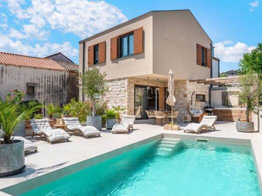 Haus zum Kauf 365.000 € 4 Zimmer 94 m² Marcana Centar, Loborika