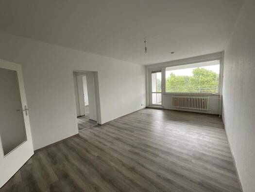 Wohnung zur Miete 399 € 2 Zimmer 58 m² 3. Geschoss Wilhelm-Leuschner-Straße 2 Borssum/Hilmarsum Emden 26725