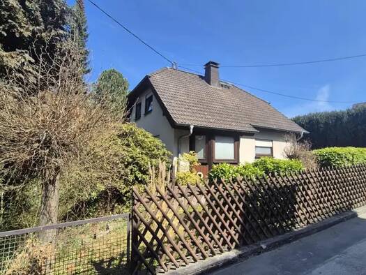 Haus zum Kauf 295.000 € 5 Zimmer 107 m² 726 m² Grundstück Siegen 57074