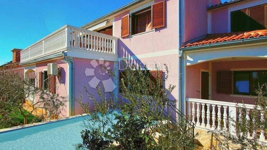 Haus zum Kauf 470.000 € 10 Zimmer 280 m² Liznjan