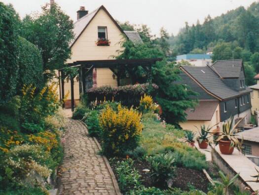 Einfamilienhaus zum Kauf 75.000 € 4 Zimmer 125 m² 383 m² Grundstück frei ab sofort Alexanderhütte Tettau 96355