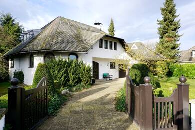 Villa zum Kauf 895.000 € 6 Zimmer 270 m² 1.362 m² Grundstück Isernhagen H.B. Isernhagen 30916